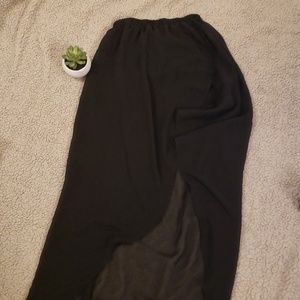 High-low black skirt
